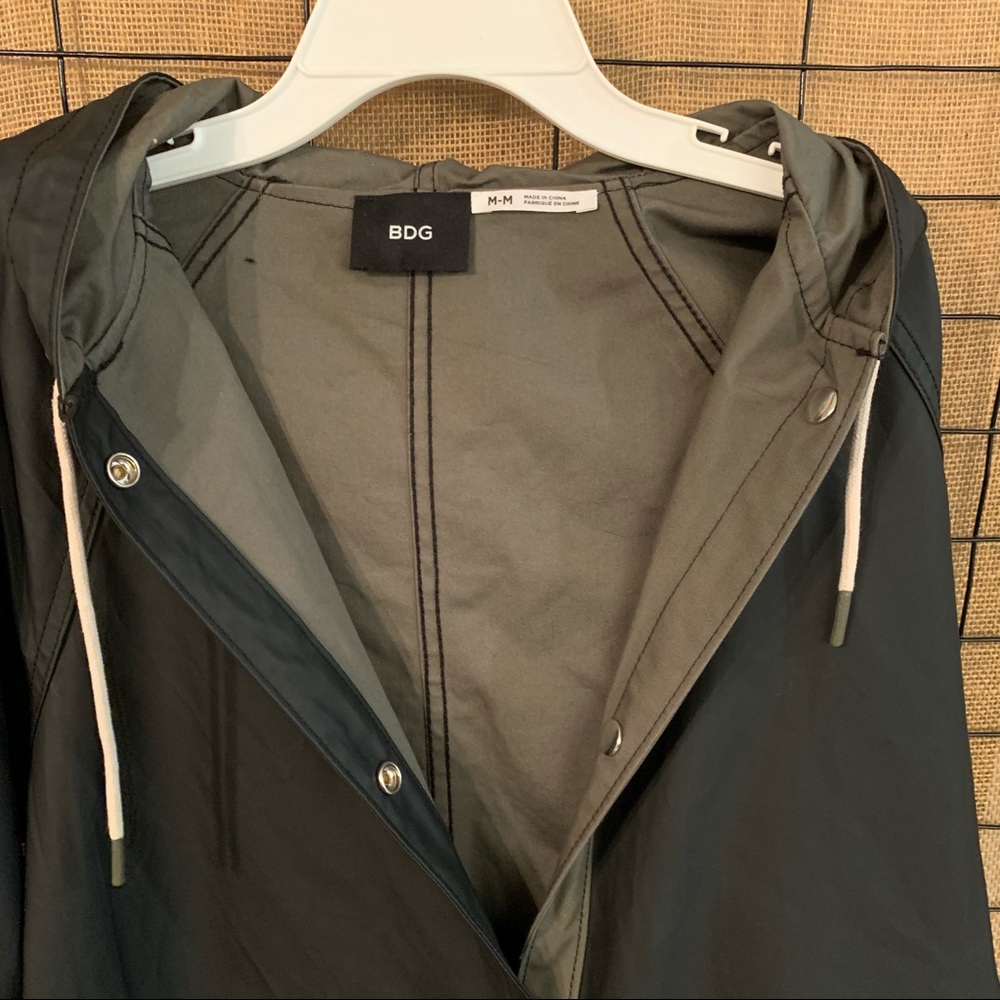 BDG Reversible Rain Jacket - Picture 6 of 8